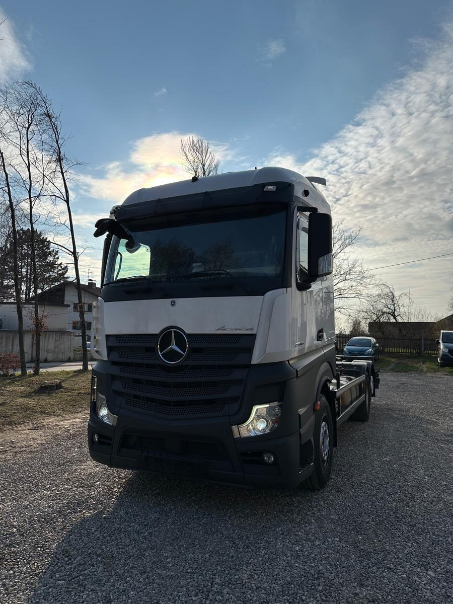 Mercedes-Benz Actros 2545