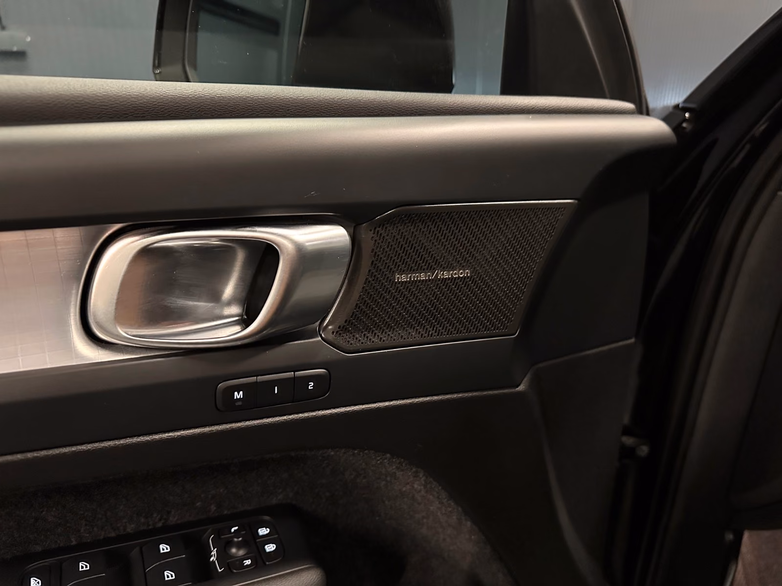 Volvo XC40 Plus Black Edition *20Zoll*360°*Privacy*LED, миниатюра 14