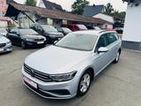 Volkswagen Passat Variant/DSG/Kamera/Led/Navi/Acc/