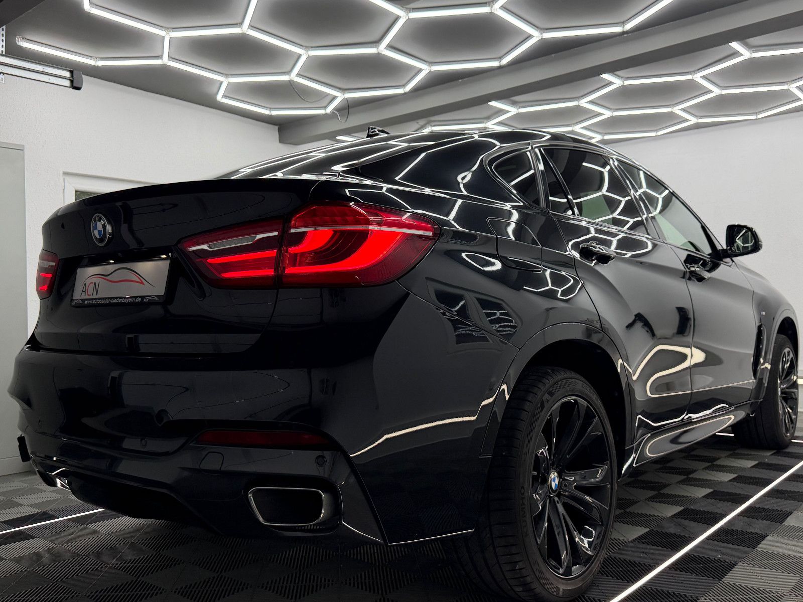 Fahrzeugabbildung BMW X6 xDrive 30 d M SPORT/LED/ACC/H&K/AHK/eGSD
