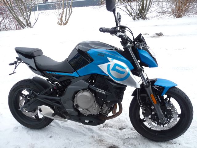 CFMOTO CF 650 NK