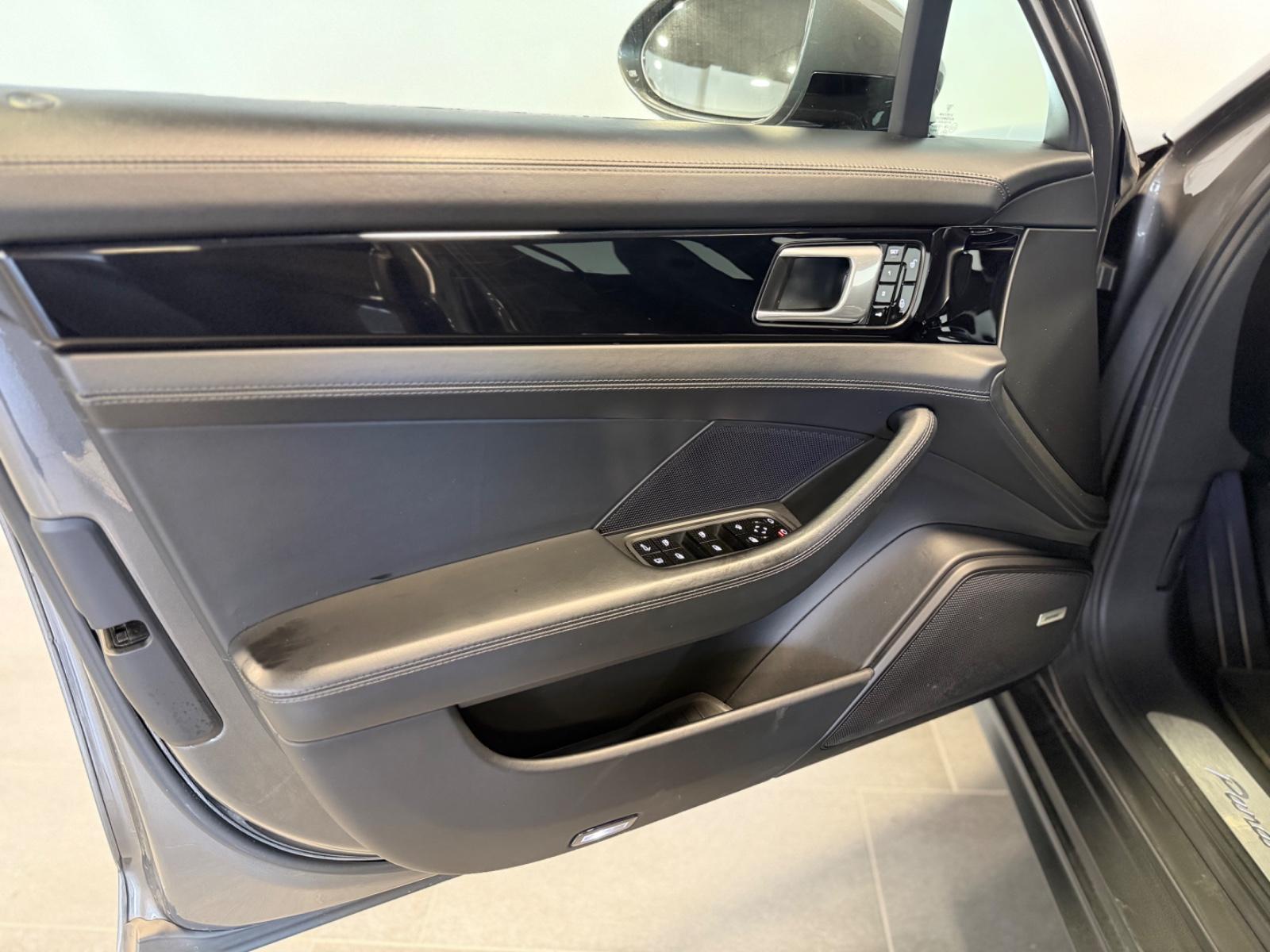 Porsche Panamera 4 E-Hybrid Chrono*Pano*Kamera*Bose*