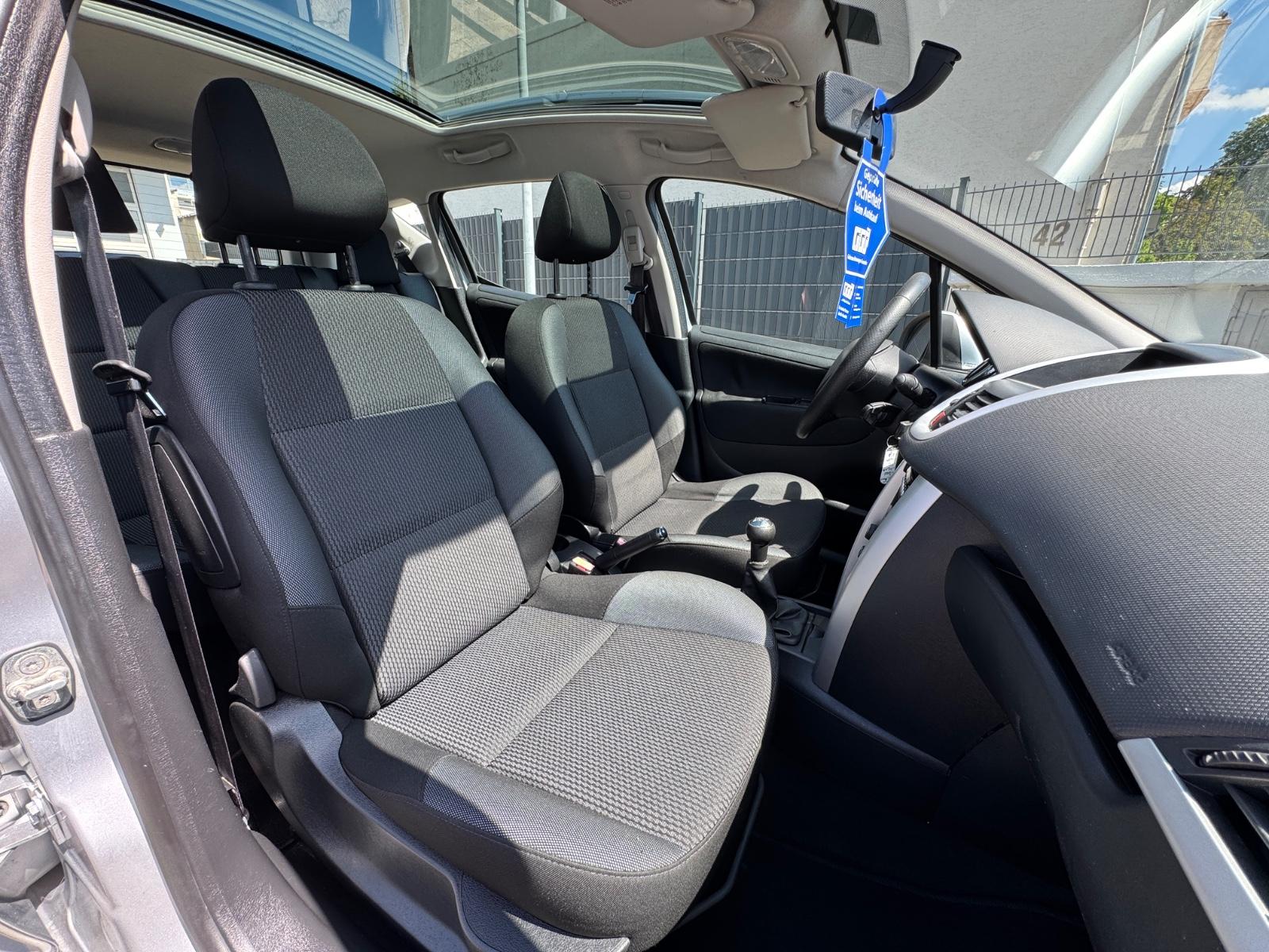 Peugeot 207 2011 — photo 37