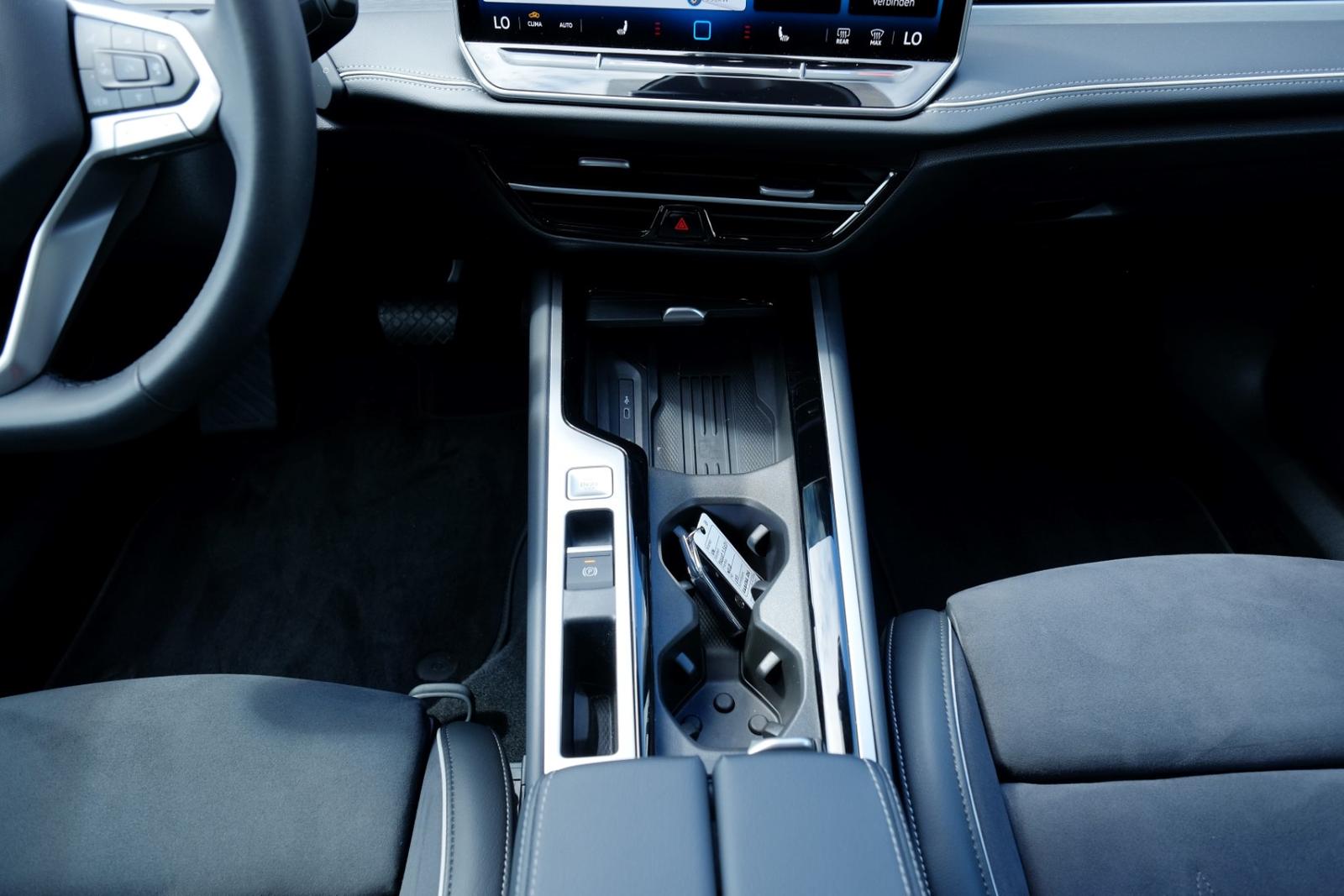Volkswagen Passat 1.5 eTSI Elegance/Leder/Matri/360, миниатюра 20