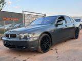 BMW 735 Baureihe 7 735i - BMW 735 aus 2003: 735i