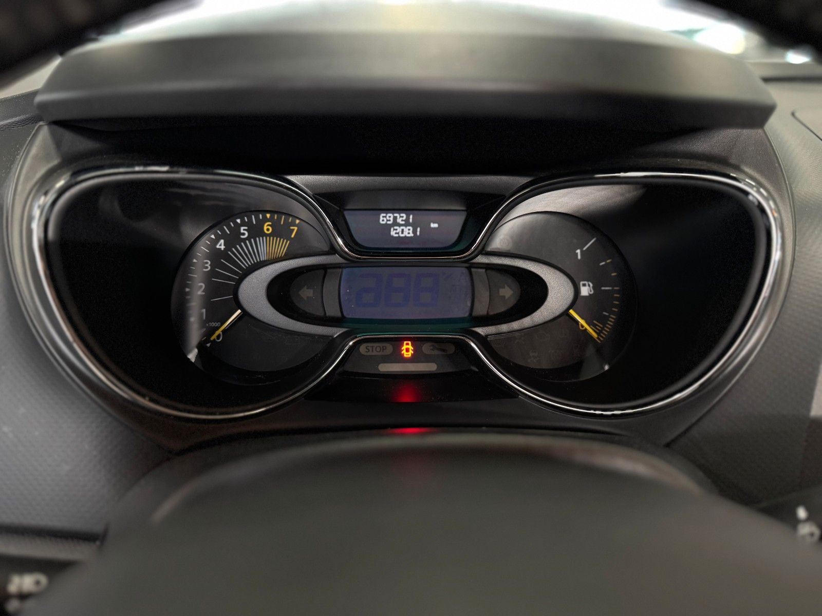 Fahrzeugabbildung Renault Captur 0.9 TCe 90 Dynamique KAMERA+NAVI+SITZH.