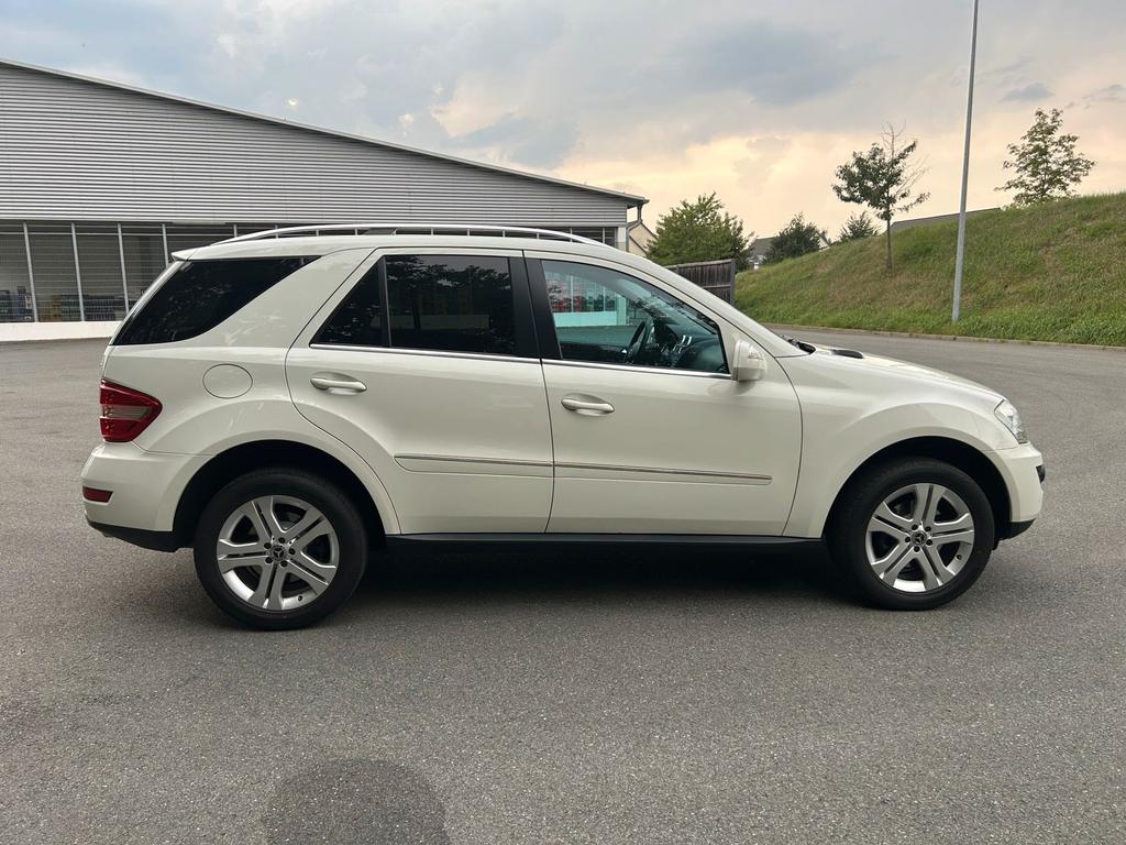 Mercedes-Benz ML 320
