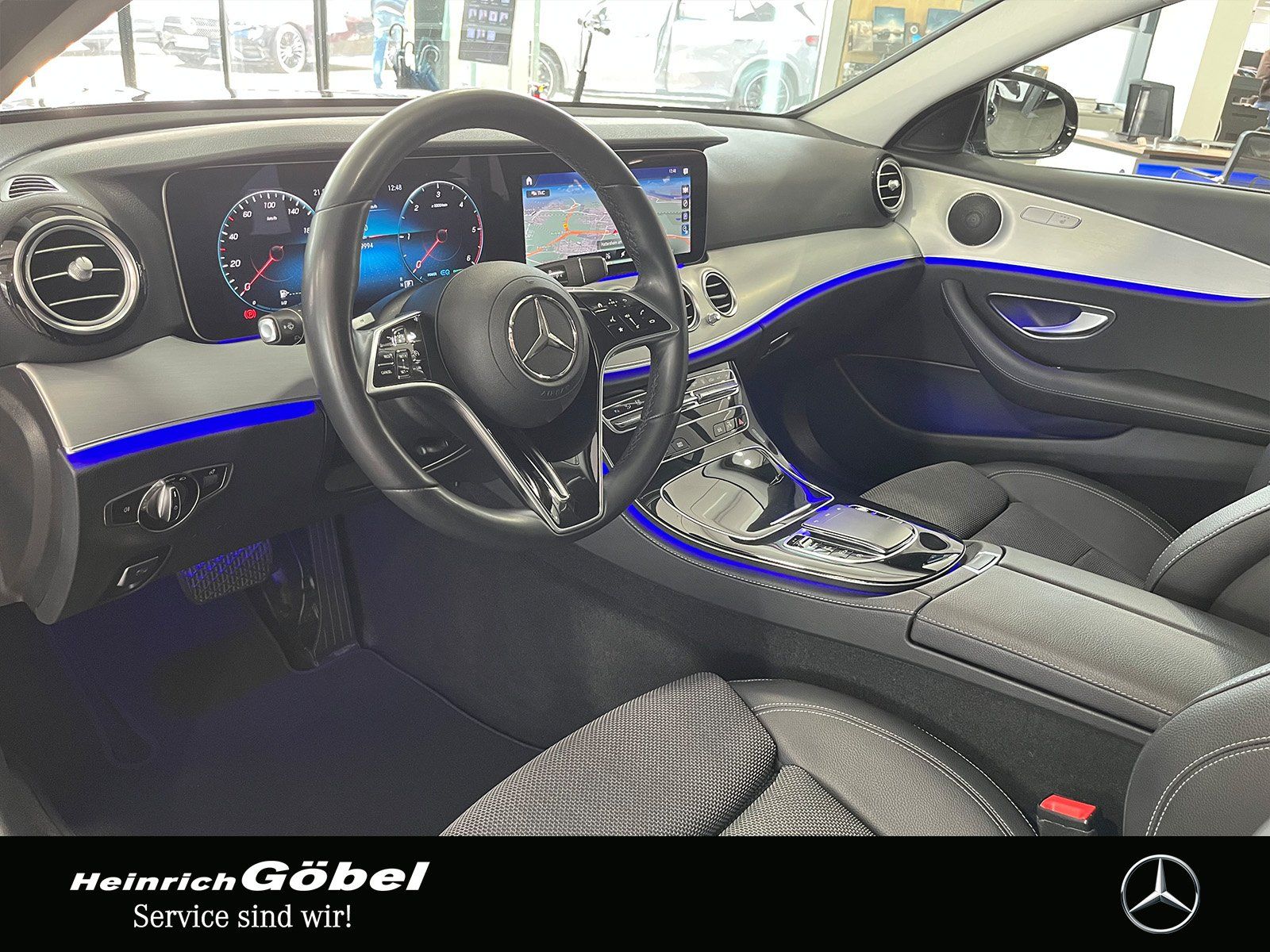Fahrzeugabbildung Mercedes-Benz E 220 d T AVANTGARDE+STANDHZ.+LED+KAMERA+SPUR-P.