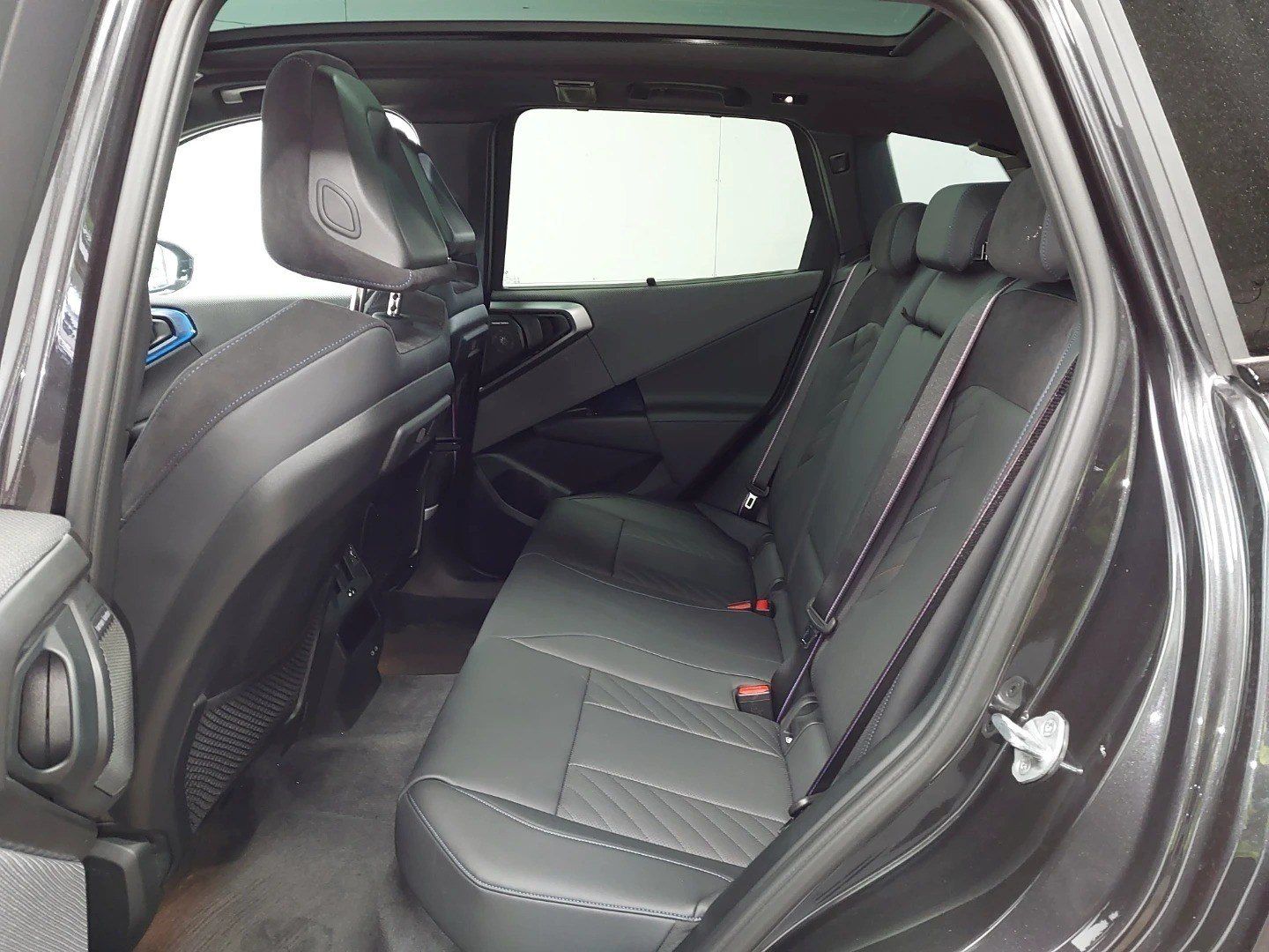 Fahrzeugabbildung BMW X3 xDrive30e M Sportpaket Pro HK HiFi Sitzbelüft