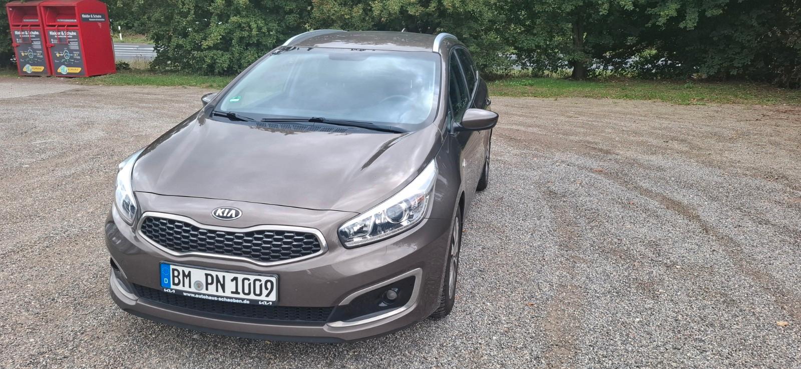 Kia cee'd Sportswagon 1.6 GDI Dream-Team Edition...