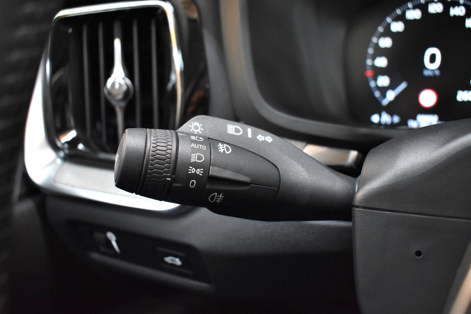 Volvo V60 Kombi Inscription+Kamera+Tempomat+LED+Keyles