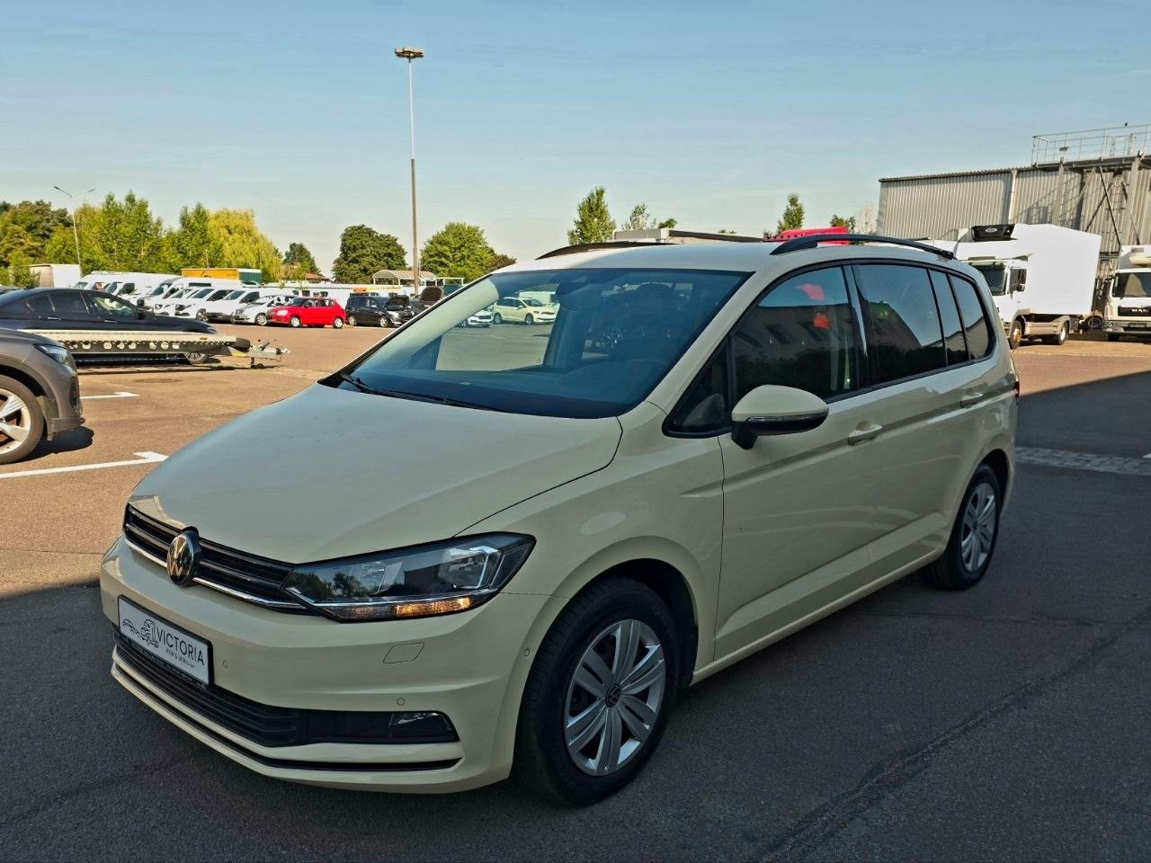Volkswagen Touran 2.0 TDI SCR DSG*KAM*7-Zitzer*NAVI*LEDER* imagem 2