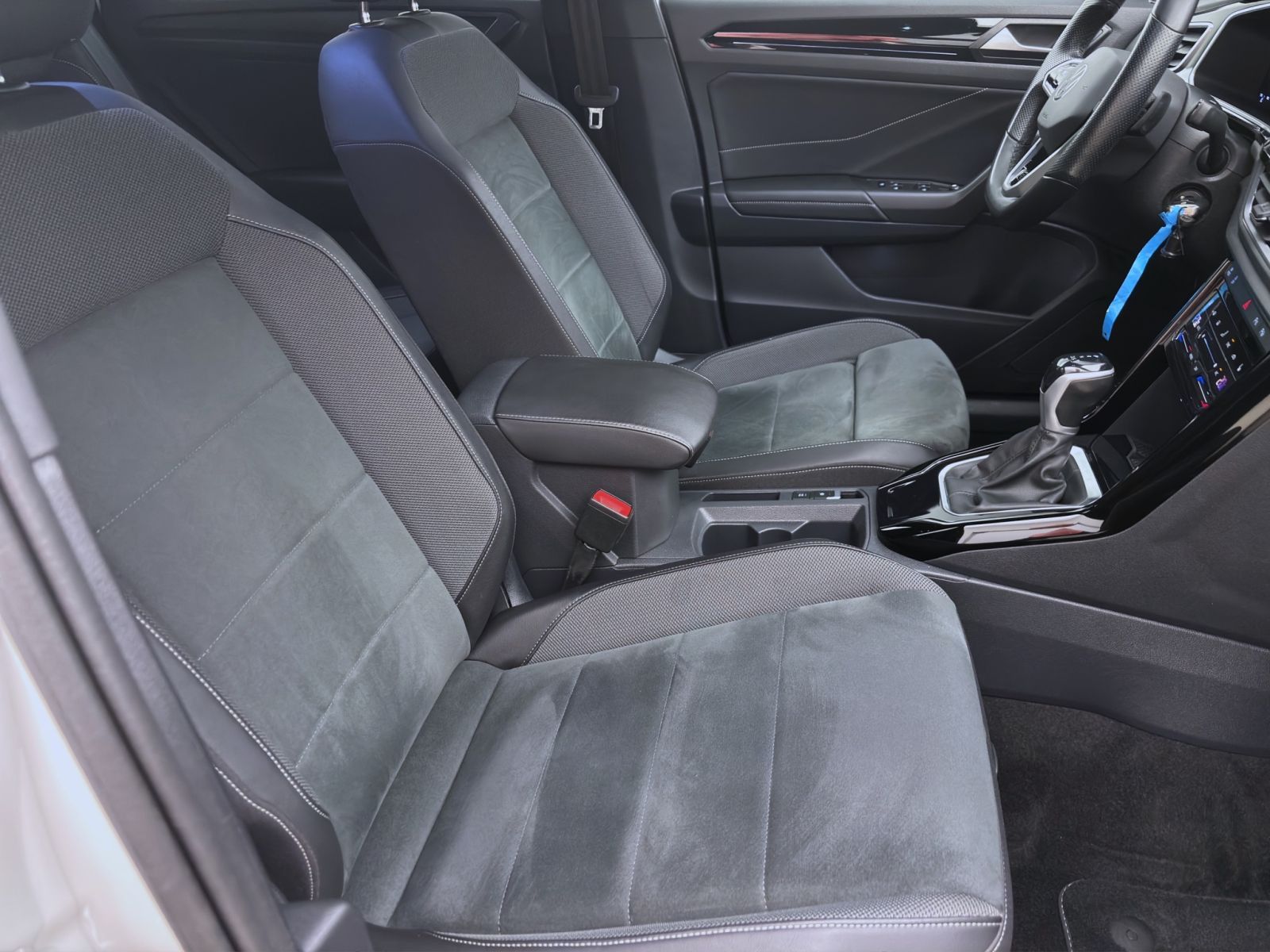 Volkswagen T-Roc - Bild 17