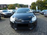 Ford Focus Lim. Trend - Ford Focus aus 2011: Limousine