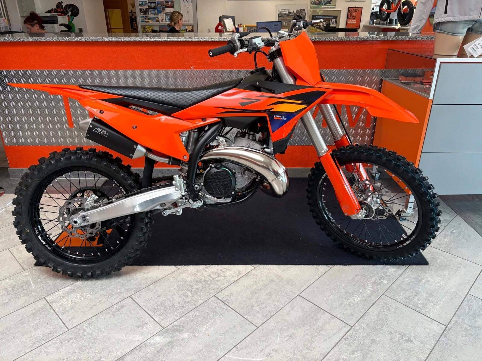 KTM 250 sx Neu mod 2026