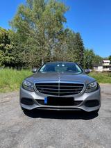 Mercedes-Benz C 180 Lim Exclusive Ed. /Scheckheft / 7G-Tronic - Mercedes-Benz C 180 mit Benzin-Antrieb: Limousine, Automatik