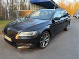Skoda Superb 2.0 TDI SCR DSG SportLine CANTON*AHK*AMBI