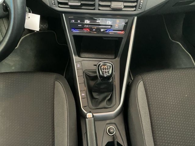 Fahrzeugabbildung Volkswagen Polo 1.0 TSI 70kW Life CLIMATRONIC GJR