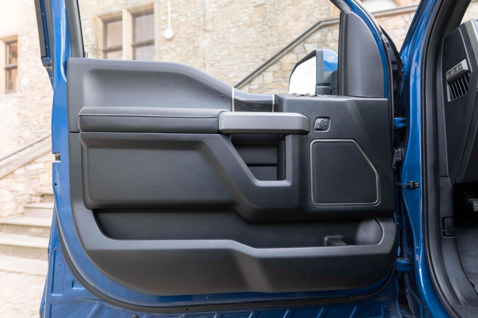 Fahrzeugabbildung Ford F 150 Raptor 3,5L 4x4 B&O 360° ACC TOTW AHK M+S