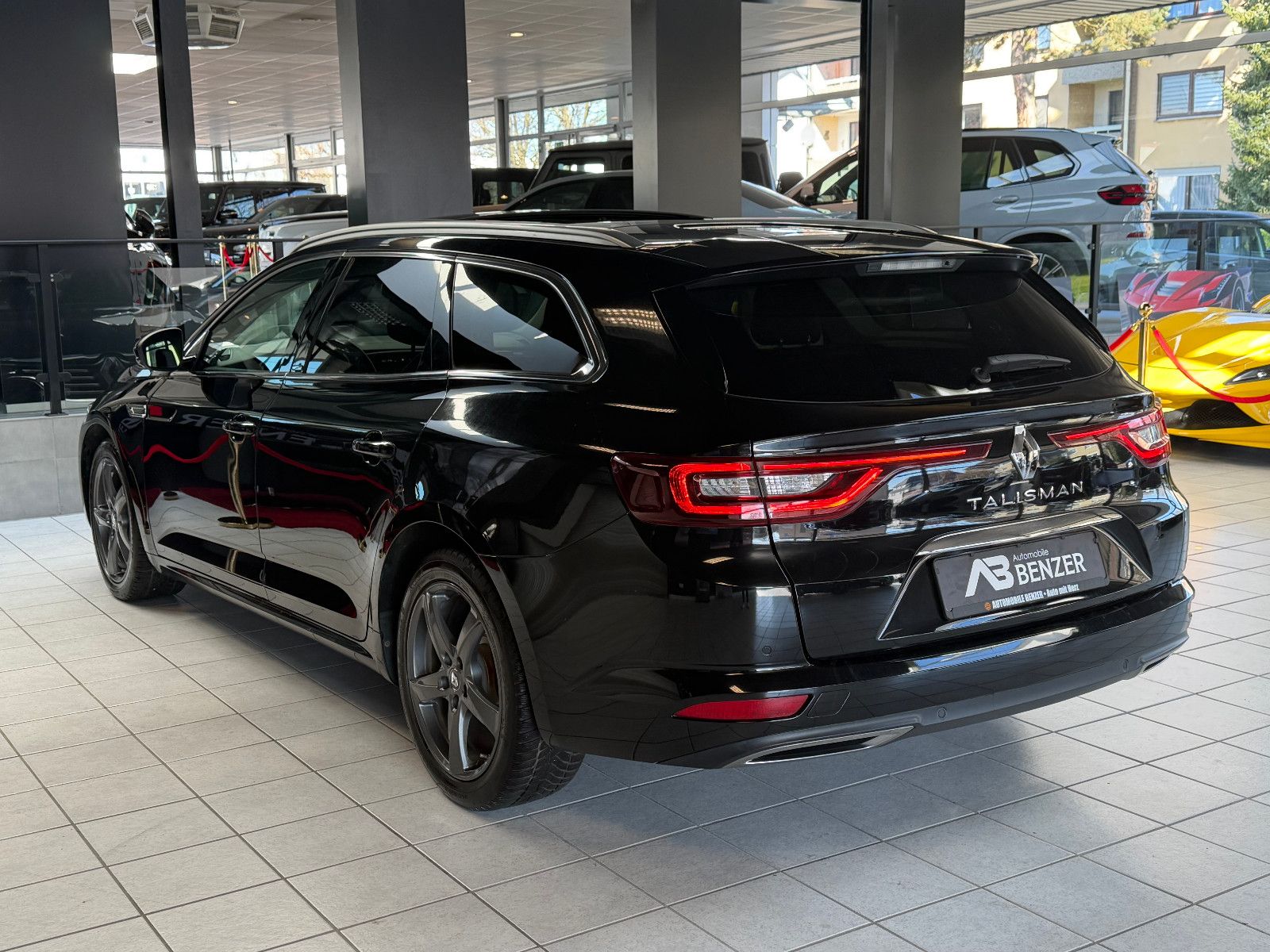 Fahrzeugabbildung Renault Talisman Grandtourer /BOSE/PANORAMA/HUD/ACC