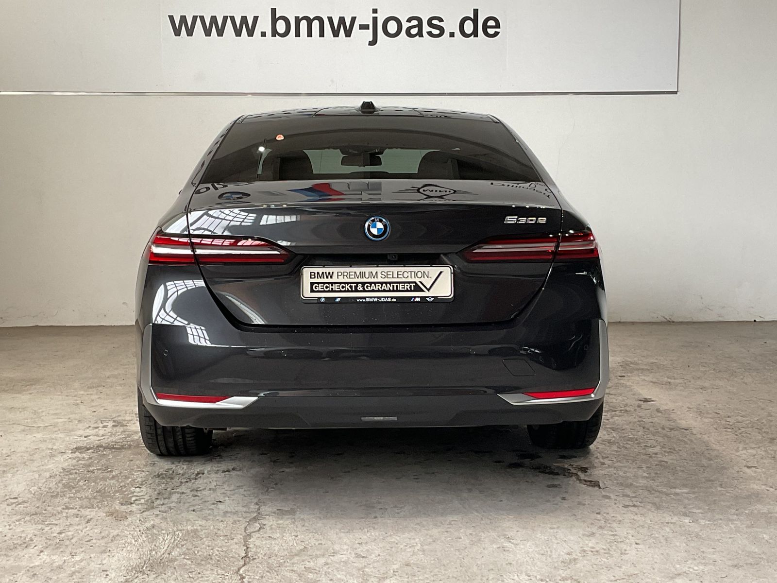 Fahrzeugabbildung BMW 530e 19" LMR, Panorama-Glasdach, Sitzbelüftung v