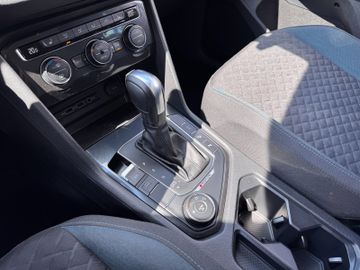Volkswagen Tiguan - 12