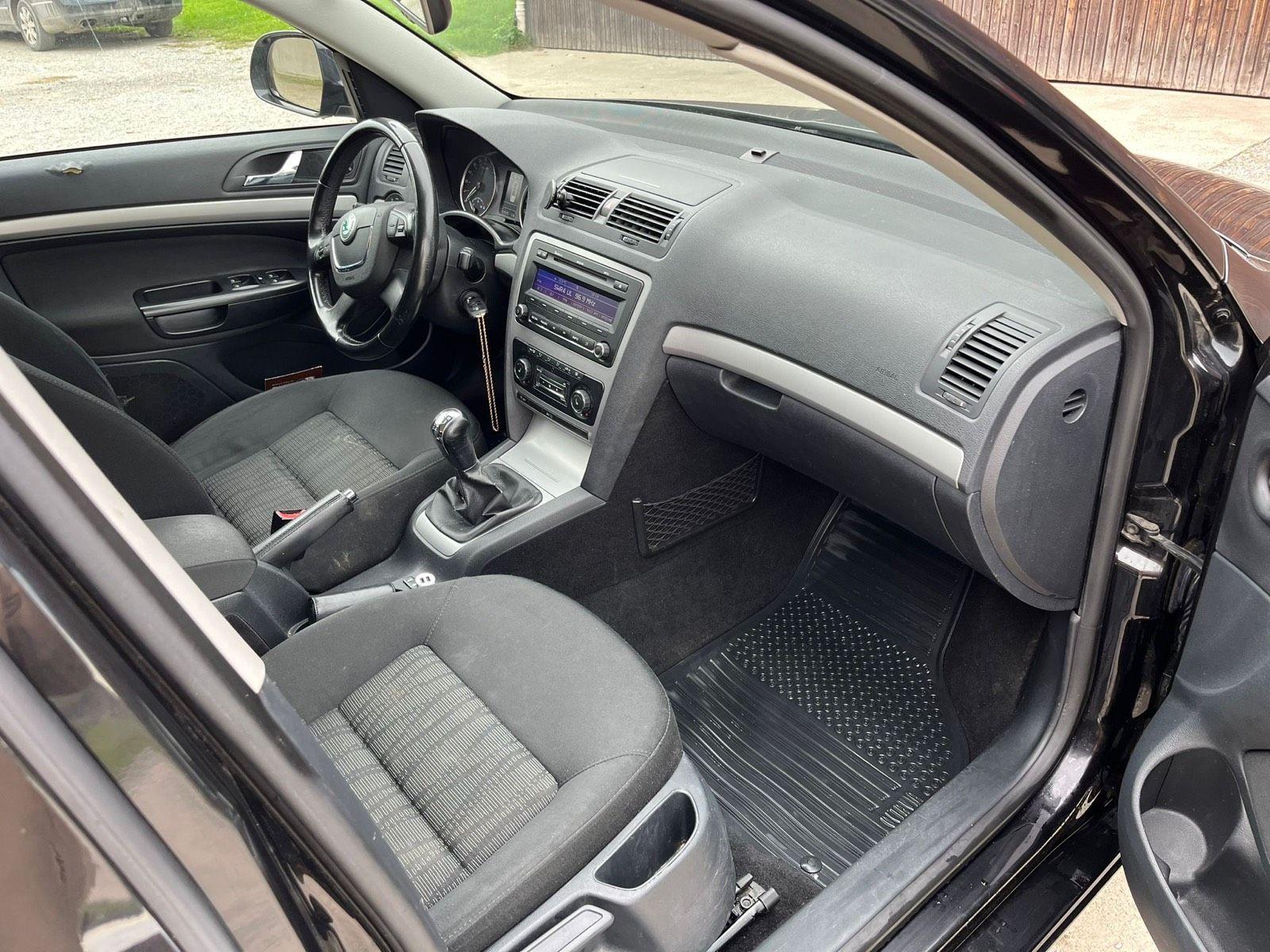 Skoda Octavia 2009 — photo 11