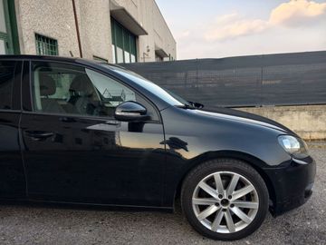 Volkswagen Golf - 4