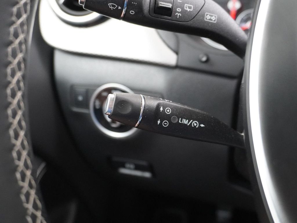 Mercedes-Benz B 180 Ambition Facelift AHK Led navi