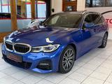 BMW 330D Touring xDrive M Sport |ACC|HUD|PANO|VOLL| - BMW 330: Blau, Head-Up Display