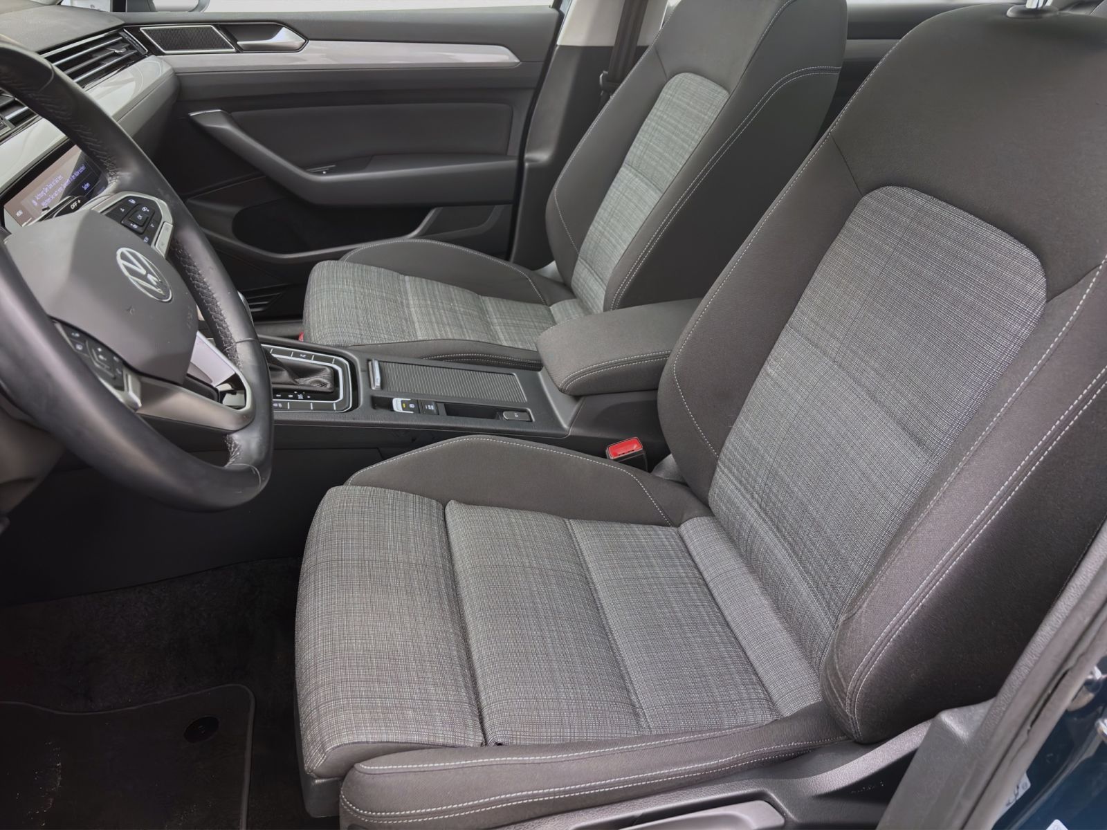 Volkswagen Passat Variant - Bild 10