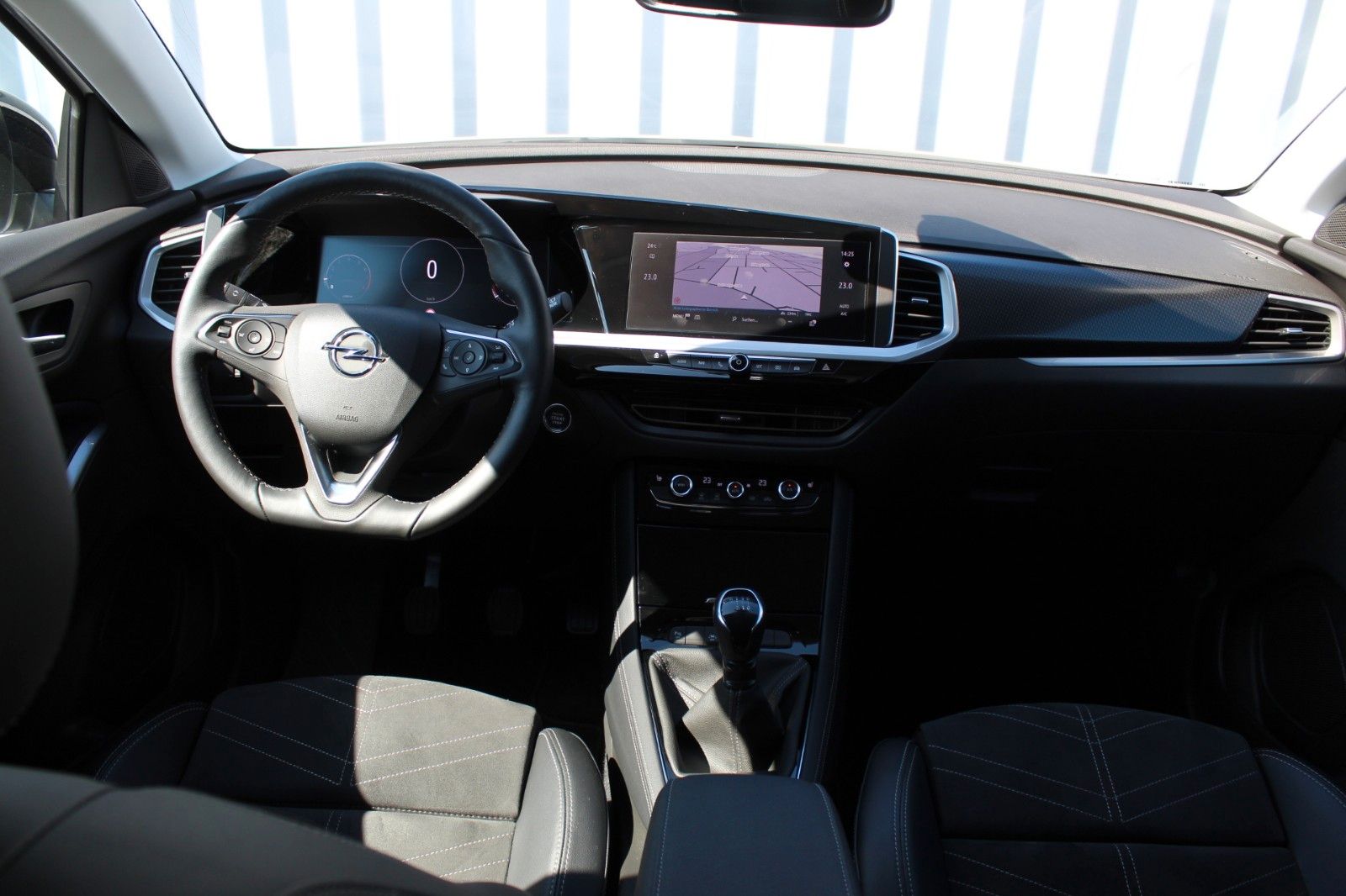 Fahrzeugabbildung Opel Grandland GS DAB*LED*Navi*PDC