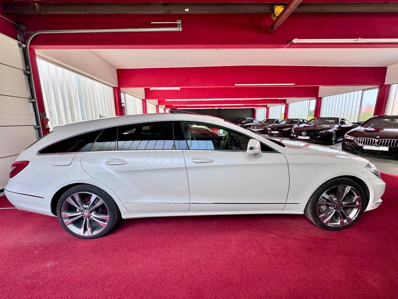 MERCEDES-BENZ CLS 350 CDI SHOOTING BRAKE 4MATIC 265ch - AIRMATIC - TOIT OUVRANT - CUIR - ATTELAGE