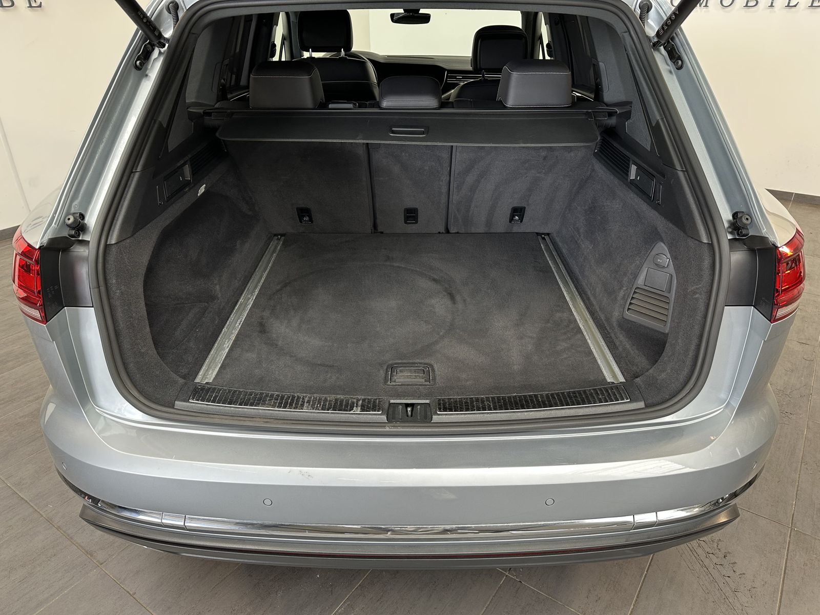 Fahrzeugabbildung Volkswagen Touareg Elegance 4M NAV+LED+DYNAUDIO+DIGDISPLAY