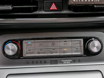 Hyundai Kona Basis Elektro 2WD Spurhalteassistent Kamera
