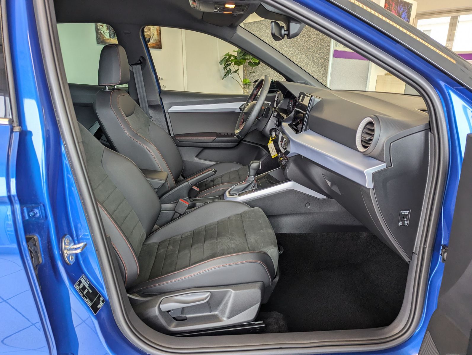 SEAT Arona 1.5 TSI DSG FR LED ACC Cam Dinamica AHK 18 - Image 15