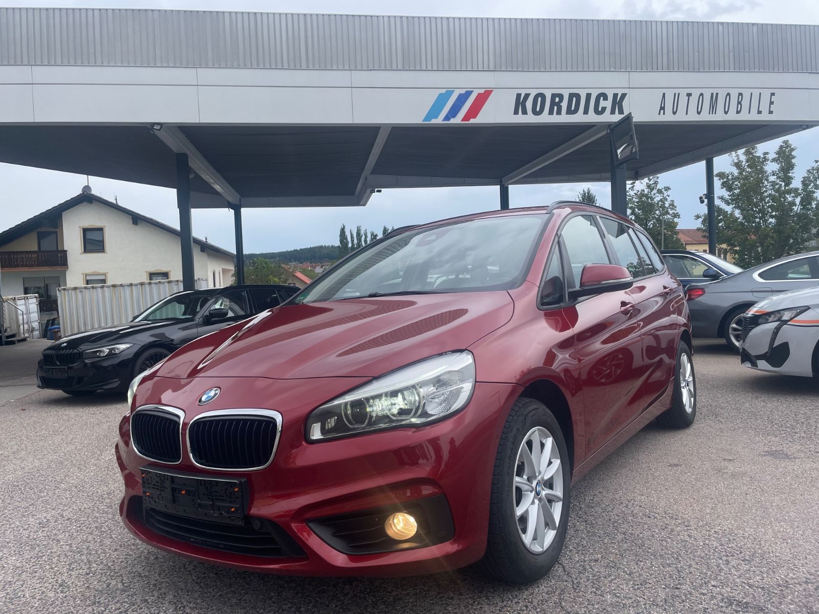 BMW BMW 216d GRAN TOURER "ADVANTAGE" 7-SIT/LED/SHZ/PDC