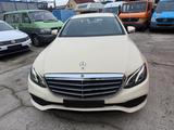 Mercedes-Benz E 200 E -Klasse Lim. E 200 d 01728666828 - Mercedes-Benz E 200 mit Diesel-Antrieb: Taxi, Limousine