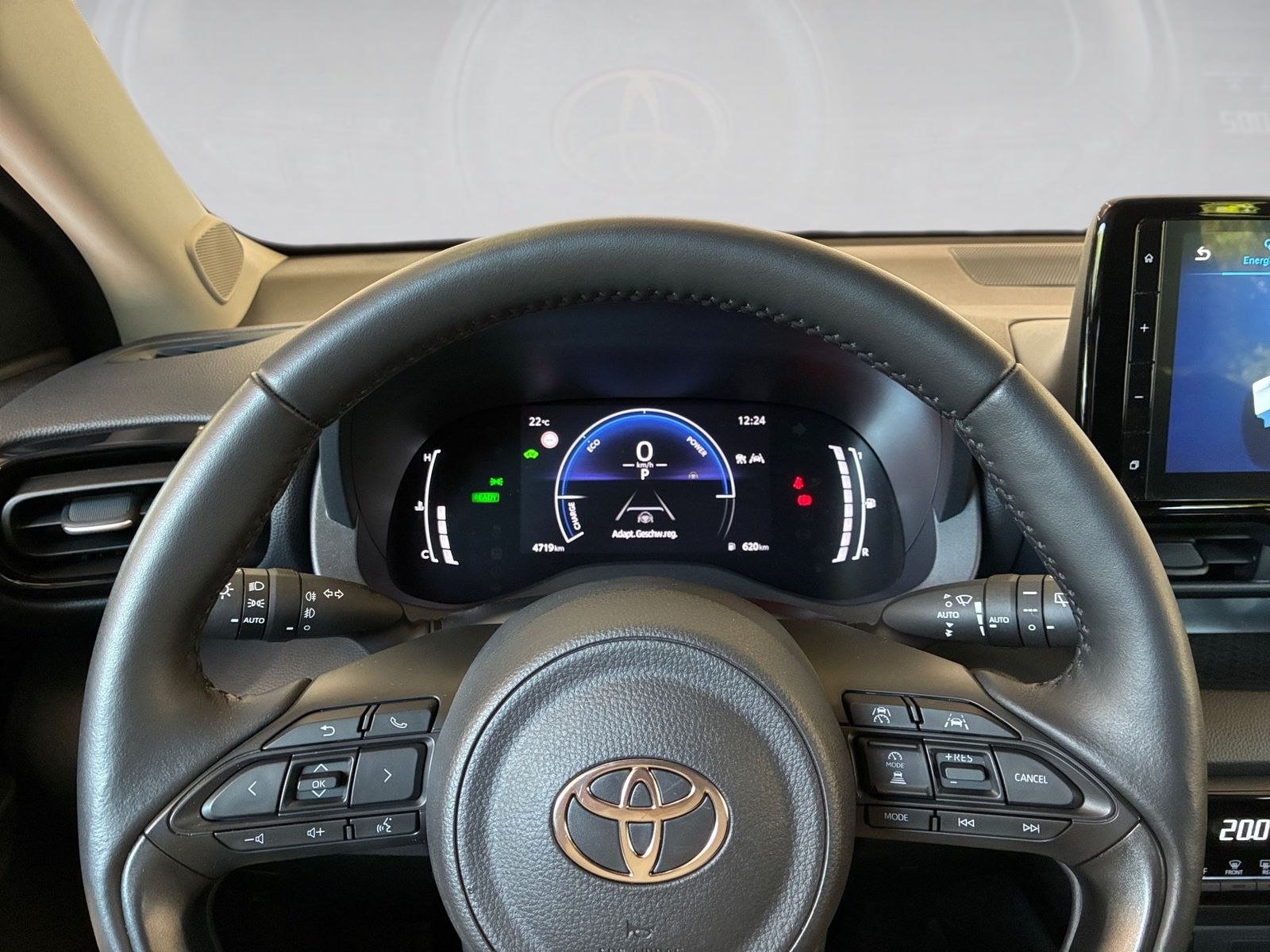 Fahrzeugabbildung Toyota Yaris 1.5 Teamplayer Safety P. Winter P, LED, SH