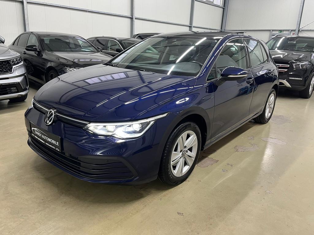 Volkswagen Golf Life LEDNAVIDABMassagSchiebedachACCSH 2021