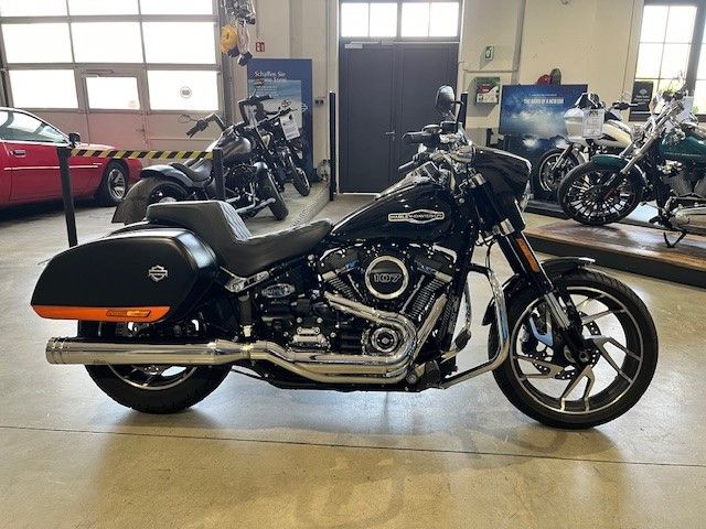 Fahrzeugabbildung Harley-Davidson FLSB Sport Glide 107cui Jekill&Hyde