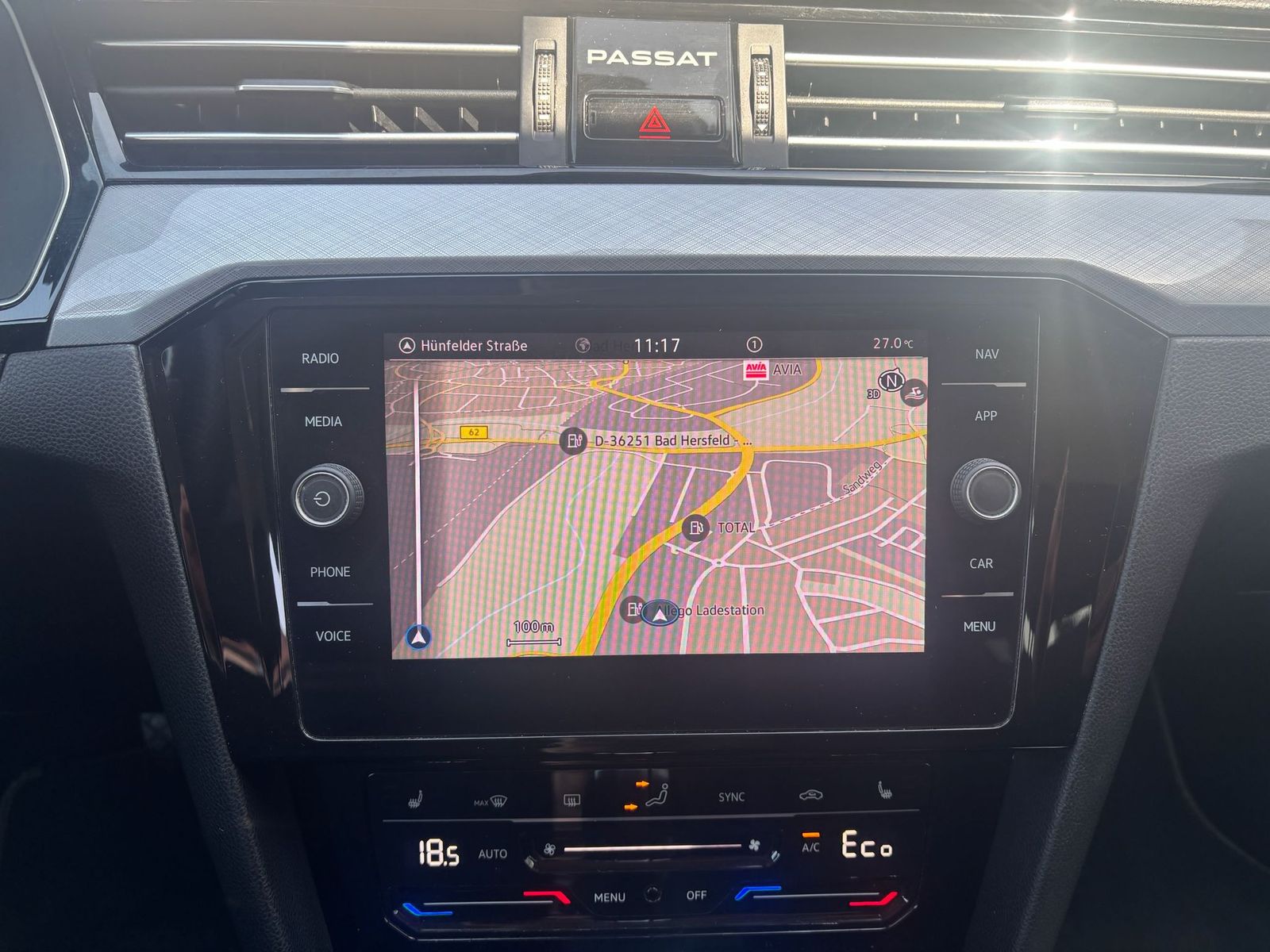 Fahrzeugabbildung Volkswagen Passat Var. 1.4 GTE-NAV-LED-KAMERA-ACC-APPS-SHZ-