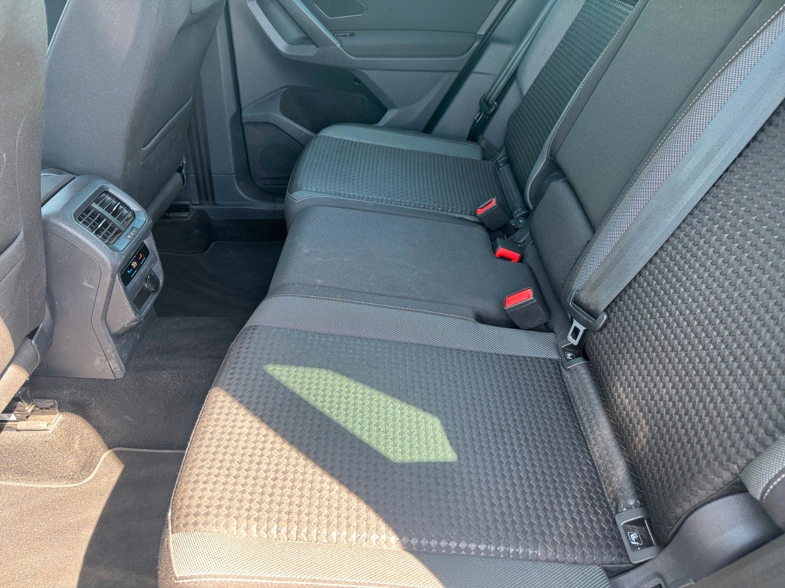 Fahrzeugabbildung Volkswagen Tiguan Life ACTIVE 1.5 TSI
