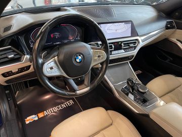 BMW 320 Touring  d xDrive Luxury Line *HUD*PANO*ACC*