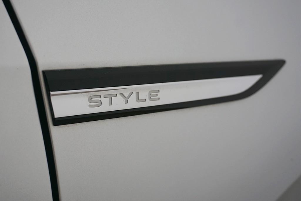 Volkswagen Golf 8 2.0TDI DSG Style Virtual AHK Standh. LED, миниатюра 5