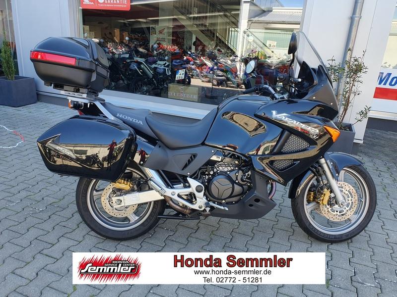 Honda XL1000V Varadero ABS 1. Hand wie NEU! 6.900 KM