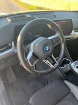 BMW iX1 xDrive30 M Sport Panorama Harman/Kardon  - BMW iX1 mit Elektro-Antrieb: Alcantara