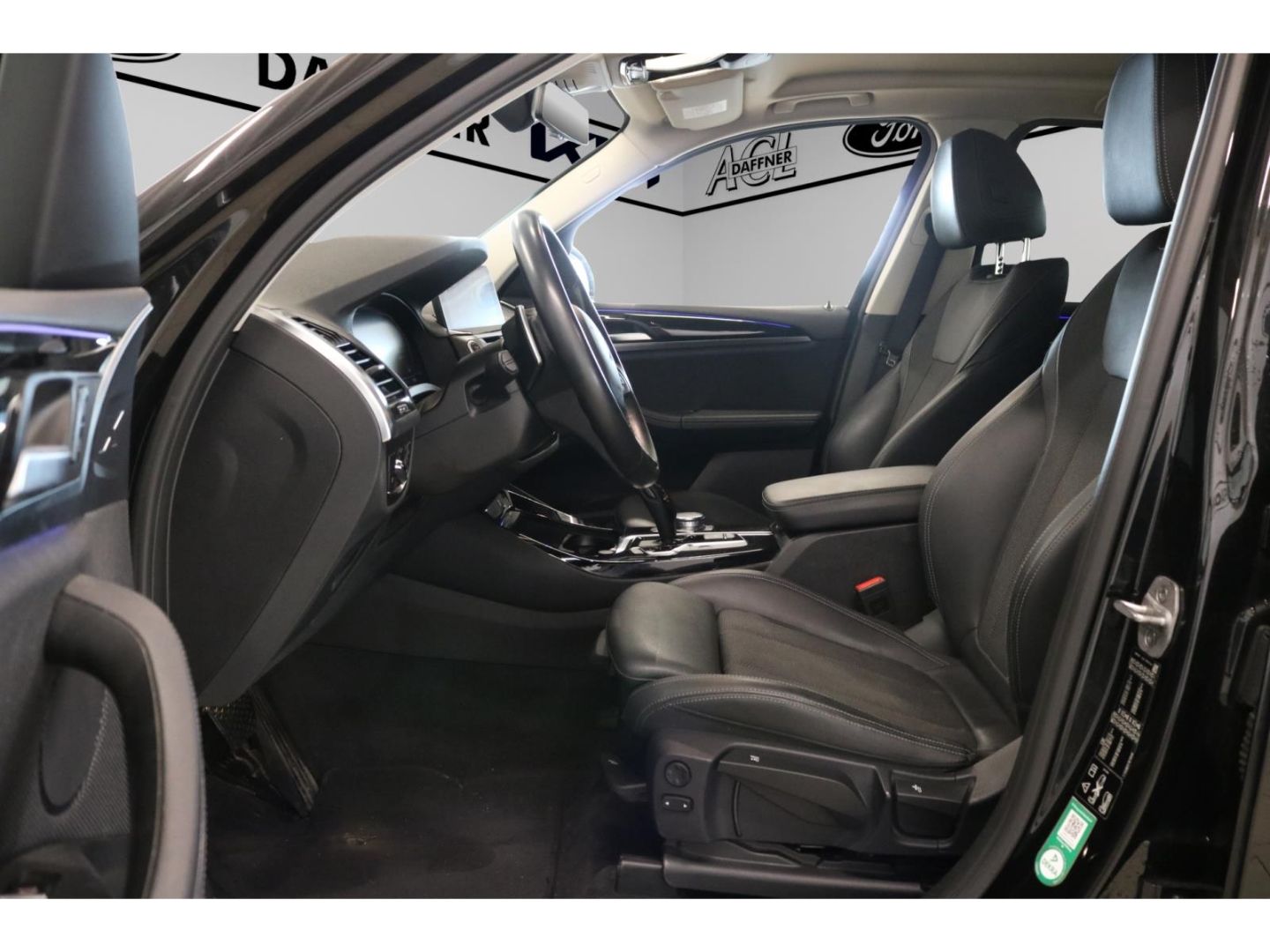 Fahrzeugabbildung BMW X3 xDrive 20 d xLine X-Line Navi el. Heckklappe