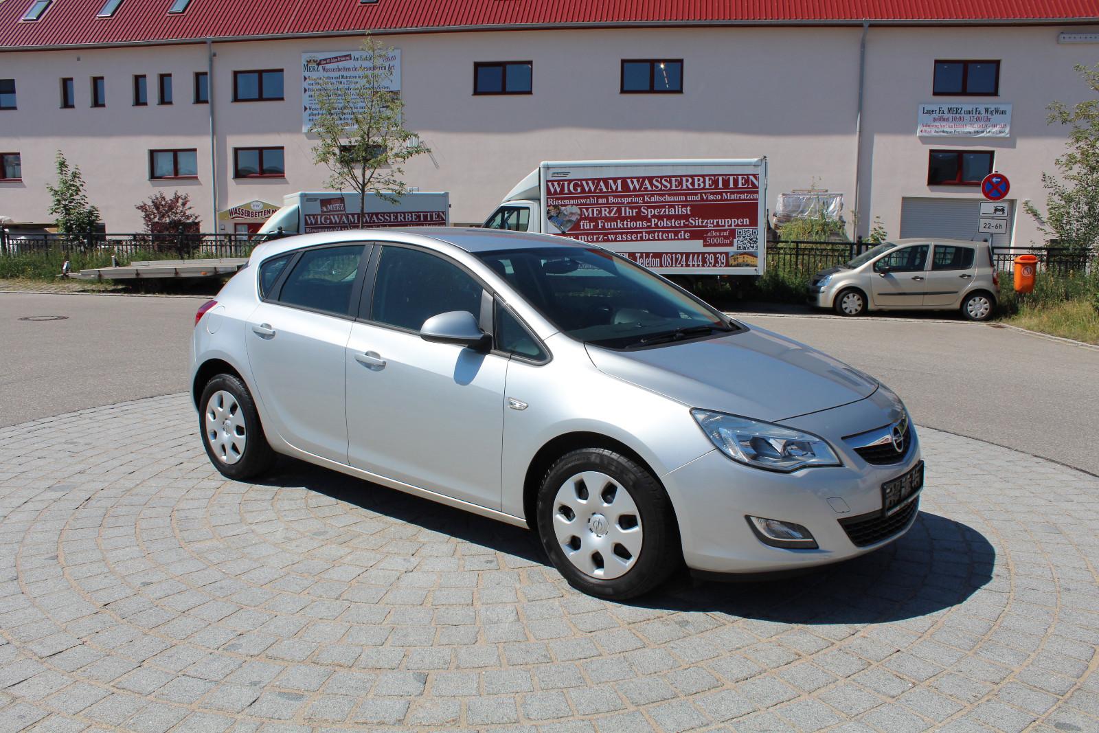 Opel Astra J Lim. 5-trg. Selection Sh.gepfl. Klima
