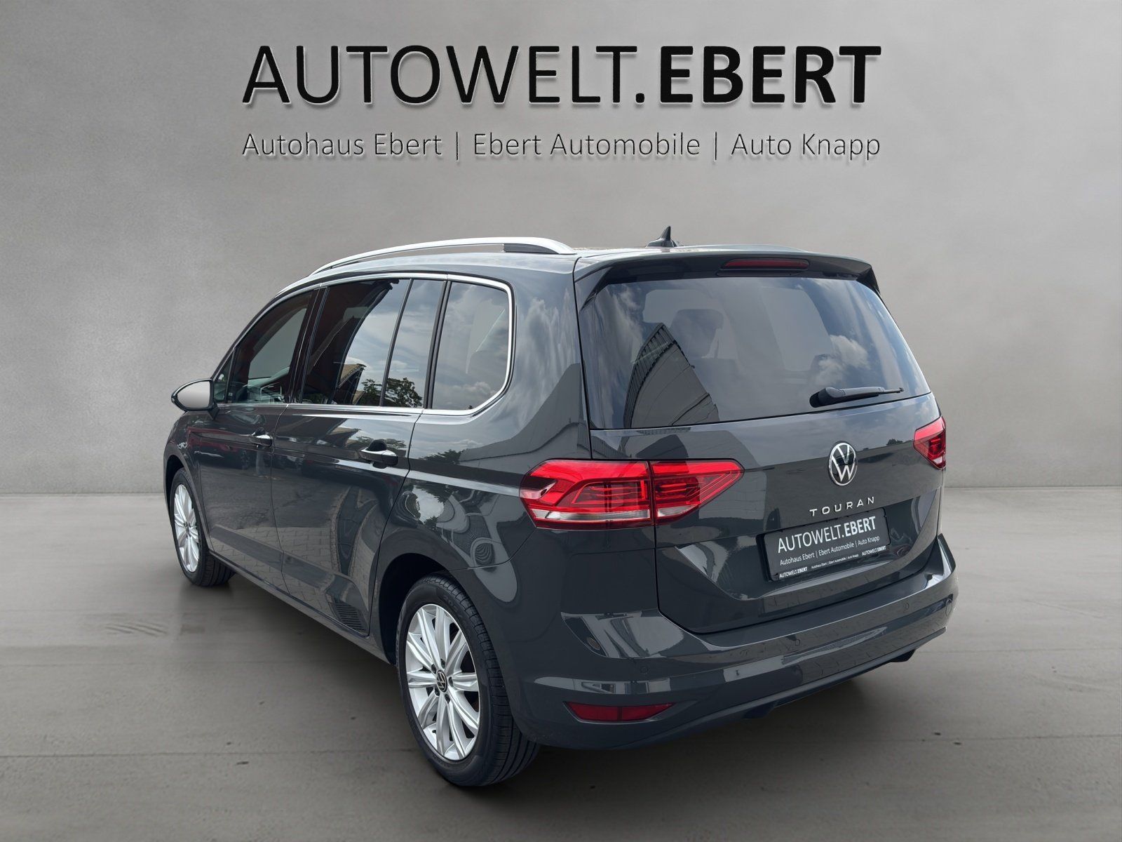 Fahrzeugabbildung Volkswagen Touran 1.5 TSI DSG Highline/PANO-DACH/KAMERA/7Si